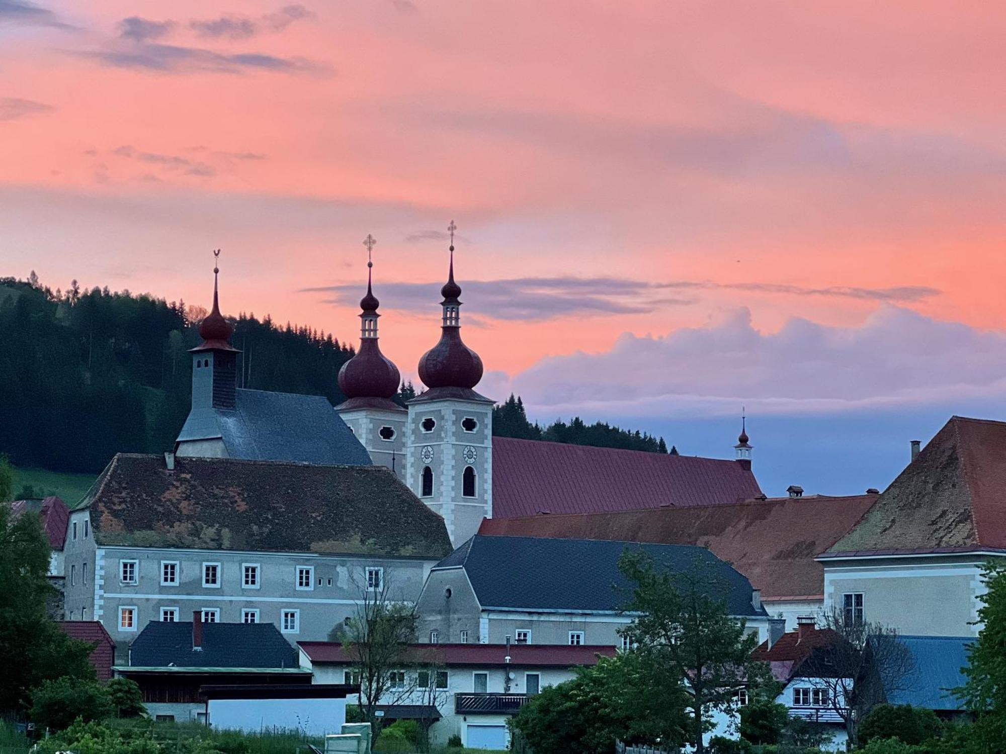 Pension Lambrecht Sankt Lambrecht Bagian luar foto